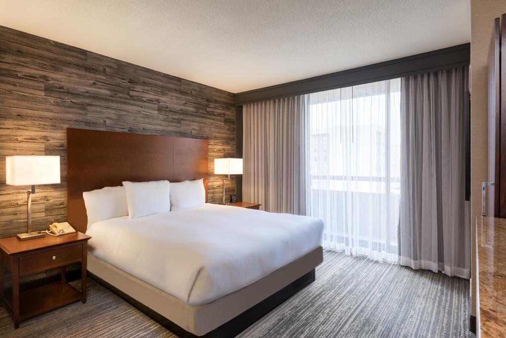 Doubletree By Hilton Hotel & Suites Houston By The Galleria Eksteriør billede